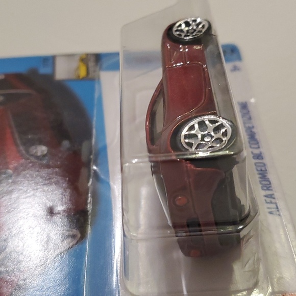 Alfa Romeo 8C Competizione Red Hot Wheels Factory Fresh Series 7/10 - Picture 4 of 8